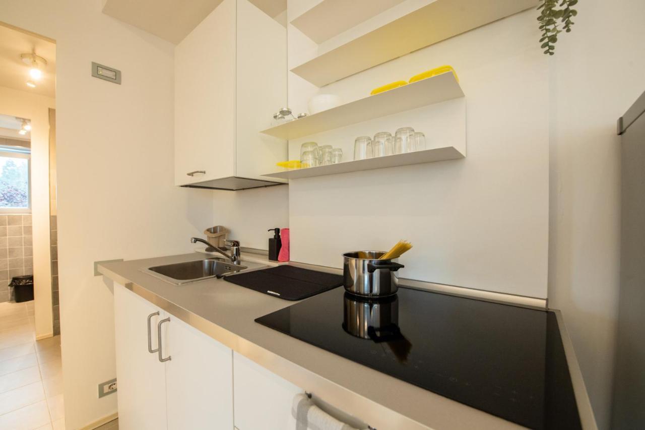 Ferienwohnung 350 M Dalla Stazione L Parcheggio Free L Nova Loft Parma Exterior foto