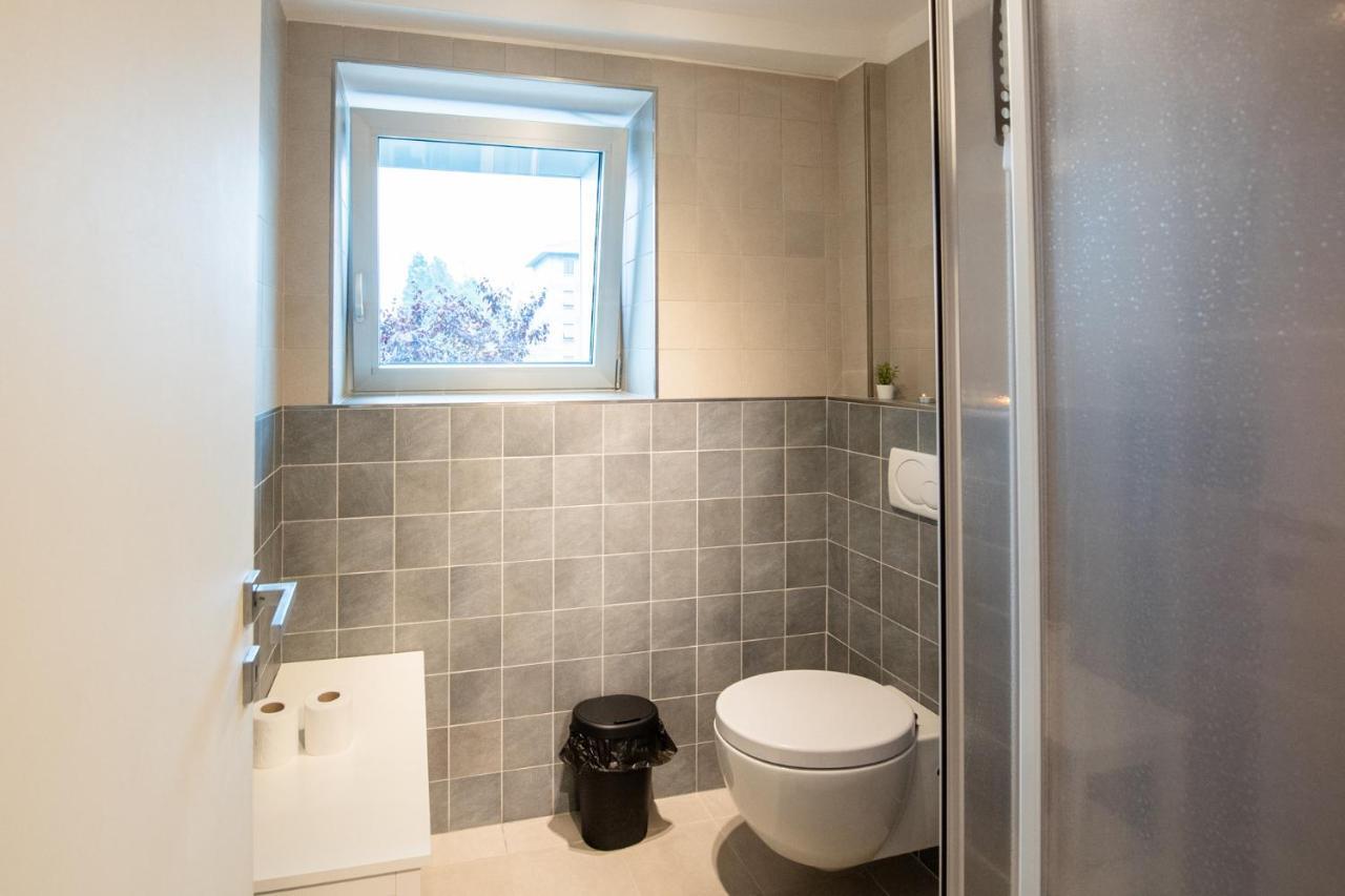 Ferienwohnung 350 M Dalla Stazione L Parcheggio Free L Nova Loft Parma Exterior foto