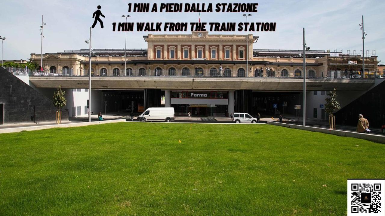 Ferienwohnung 350 M Dalla Stazione L Parcheggio Free L Nova Loft Parma Exterior foto