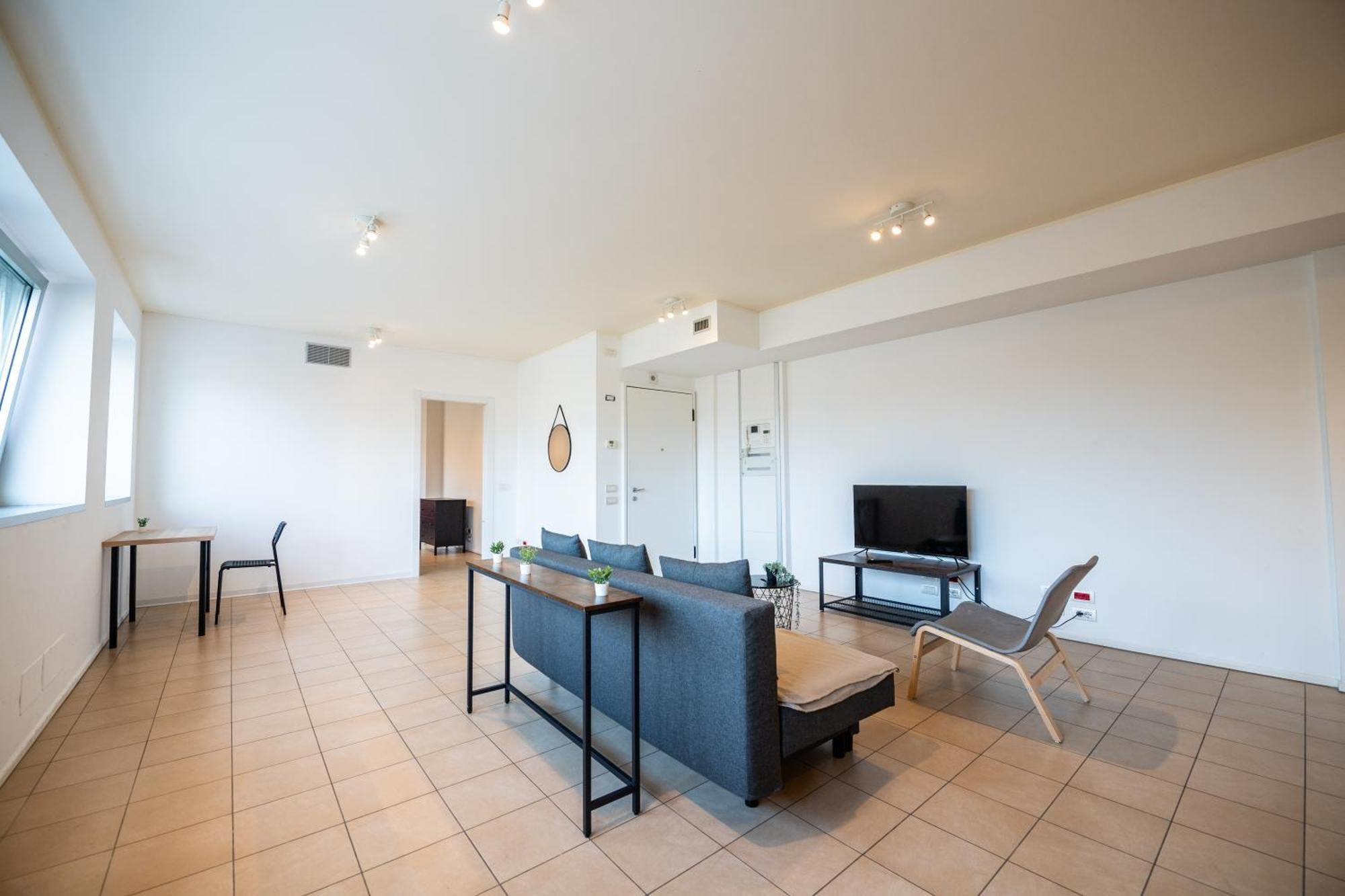 Ferienwohnung 350 M Dalla Stazione L Parcheggio Free L Nova Loft Parma Exterior foto